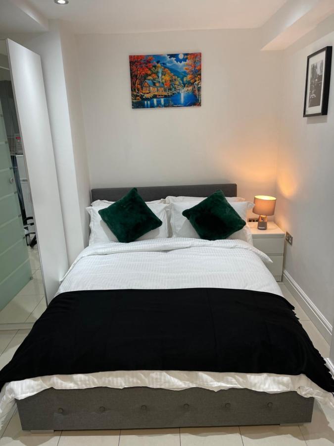 Modern 1 Bedroom Holiday Apartment In Southminster Dış mekan fotoğraf