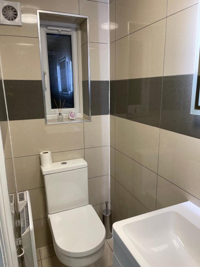 Modern 1 Bedroom Holiday Apartment In Southminster Dış mekan fotoğraf